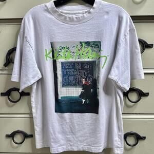 Uniqlo Keith Haring Art In Transit White Short Sleeve Graphic Shirt XS 19x24”